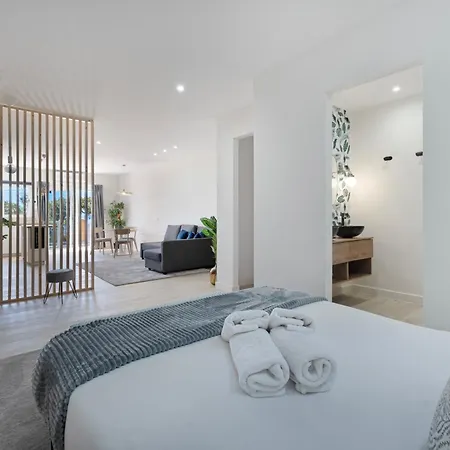 Loft The Ma By Paramount Holidays アパート アデヘ